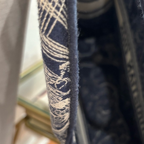 Used - like new - Christian Dior - Large Tote - Picture 4 of 6